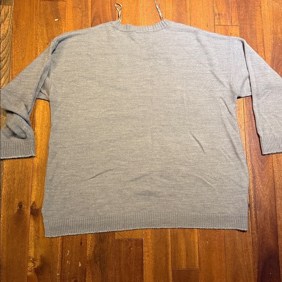 Christmas Sweater Gray Penguin Holiday Sweater. Size 2 X - Picture 6 of 8